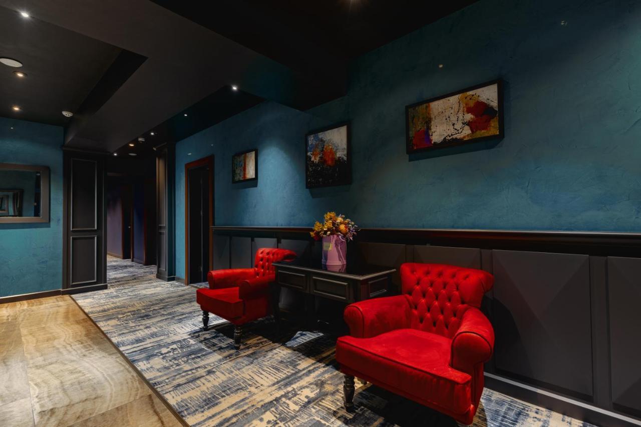 Tapis Rouge Design Boutique Hotel 바투미 외부 사진 Interior of the hotel