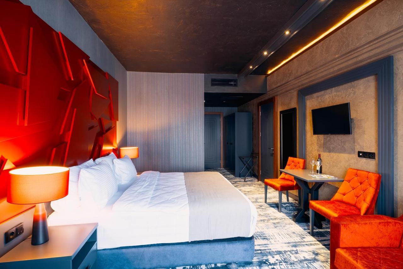 Tapis Rouge Design Boutique Hotel 바투미 외부 사진 Deluxe room