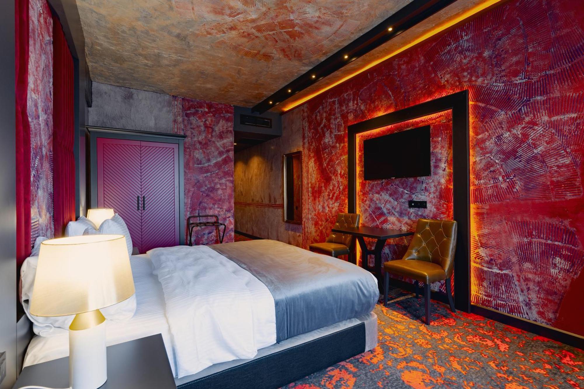 Tapis Rouge Design Boutique Hotel 바투미 외부 사진 A room at the hotel